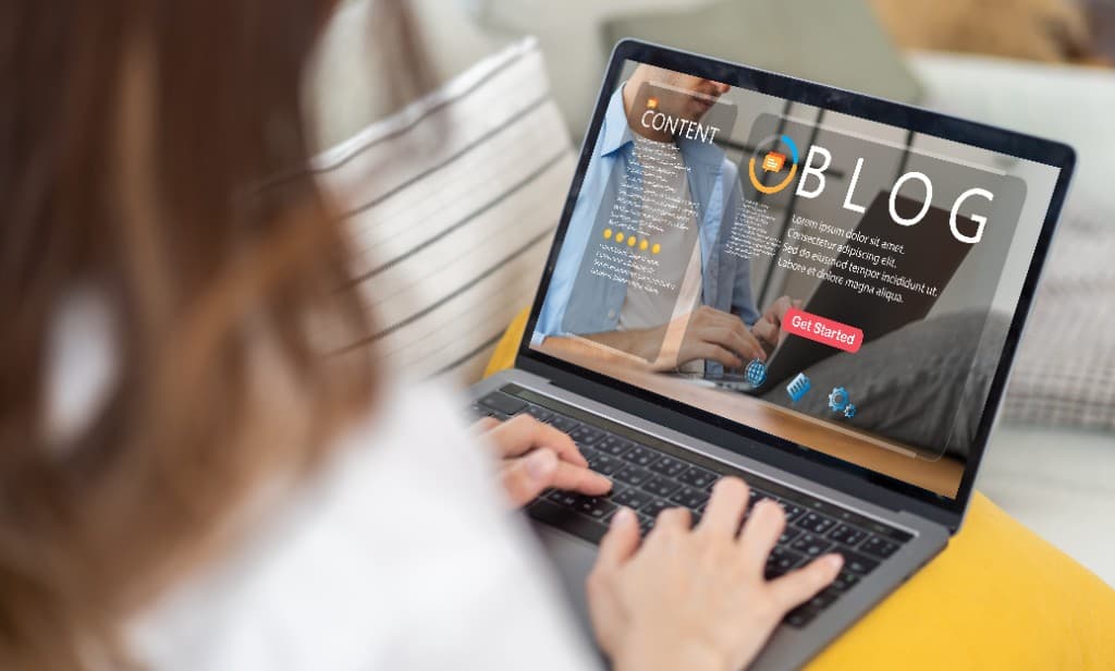 Blog and content marketing on laptop
